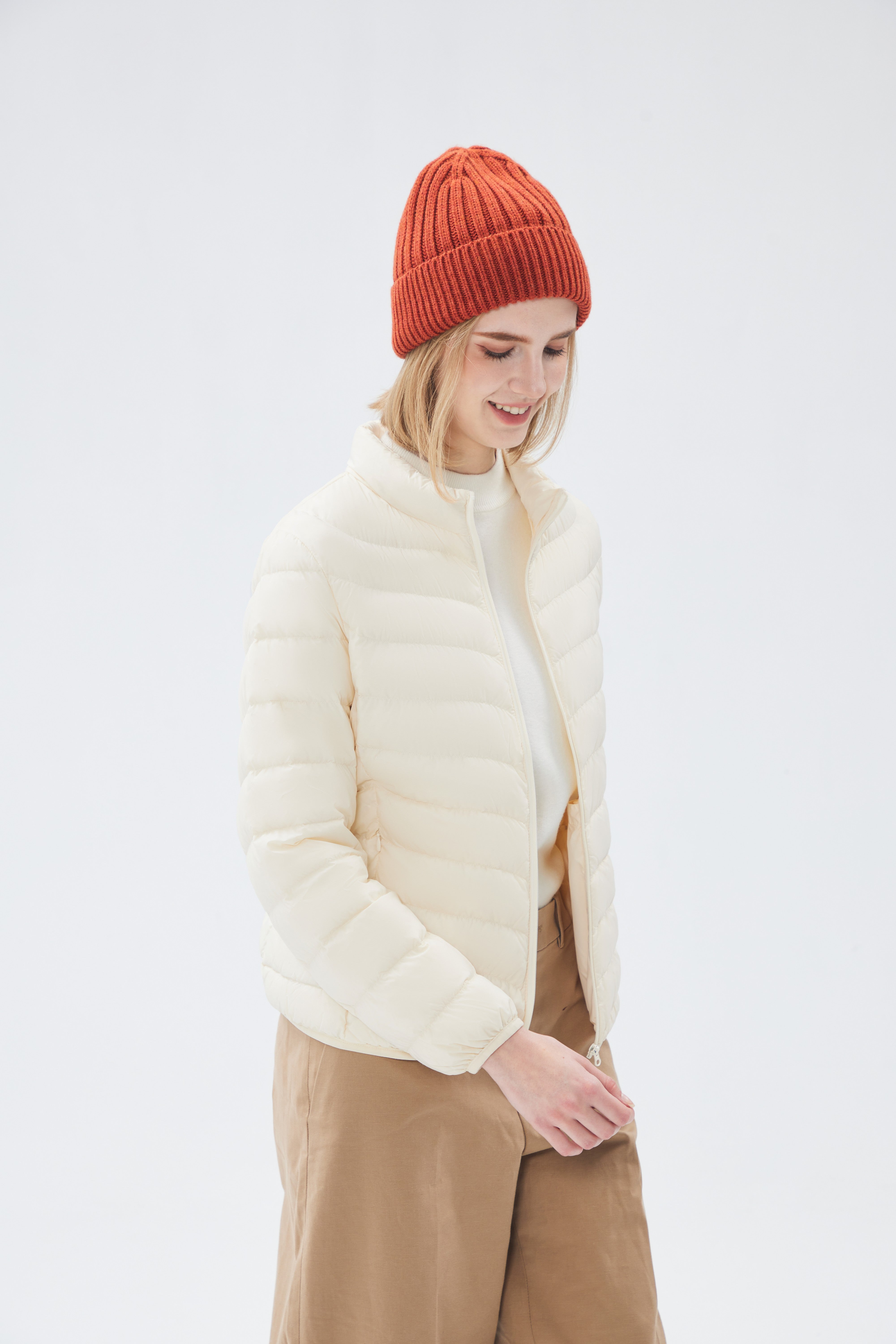 Lightweight Woman Stand-Collar Down Jacket